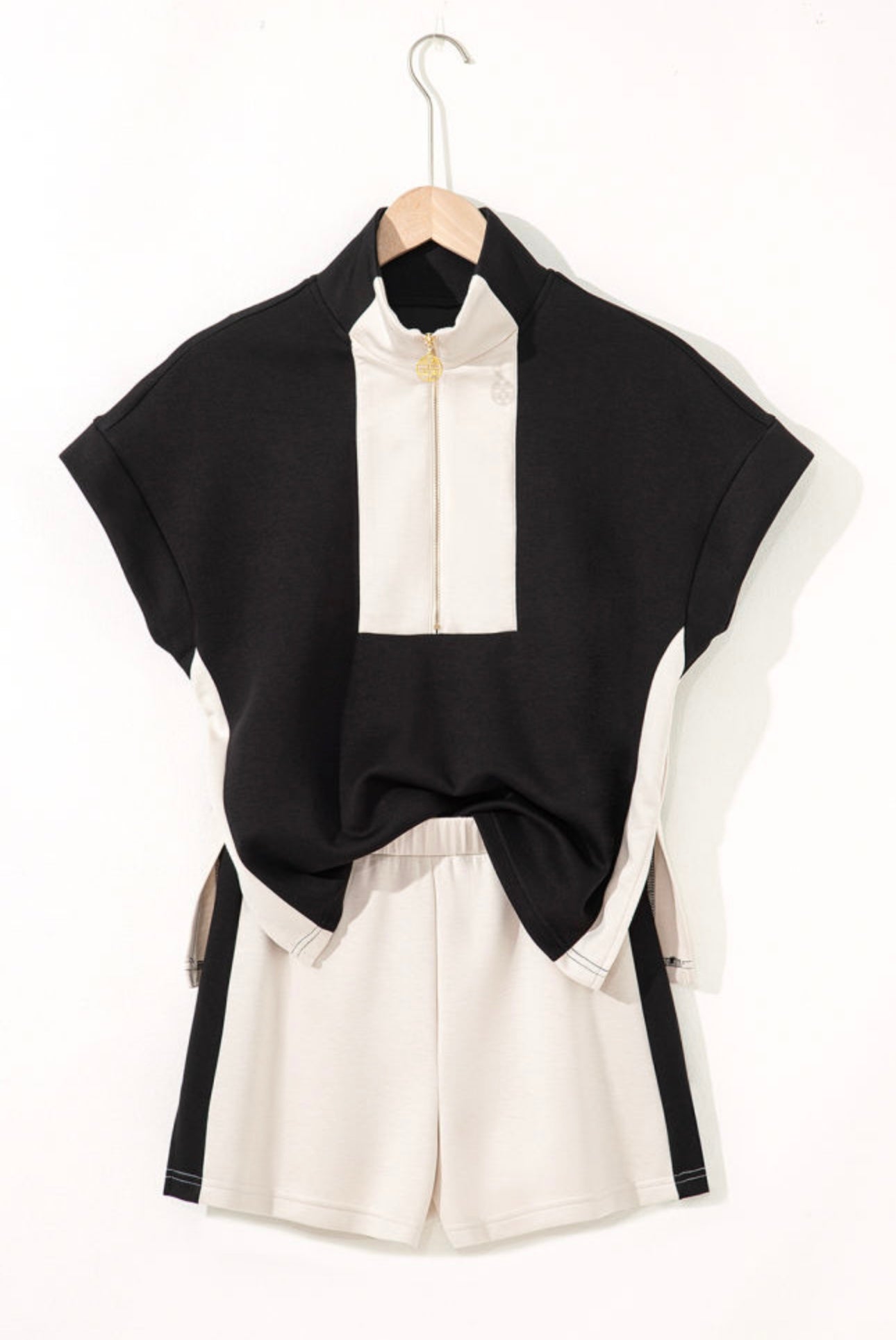 Black Contrast Gold Zipper Shorts Set
