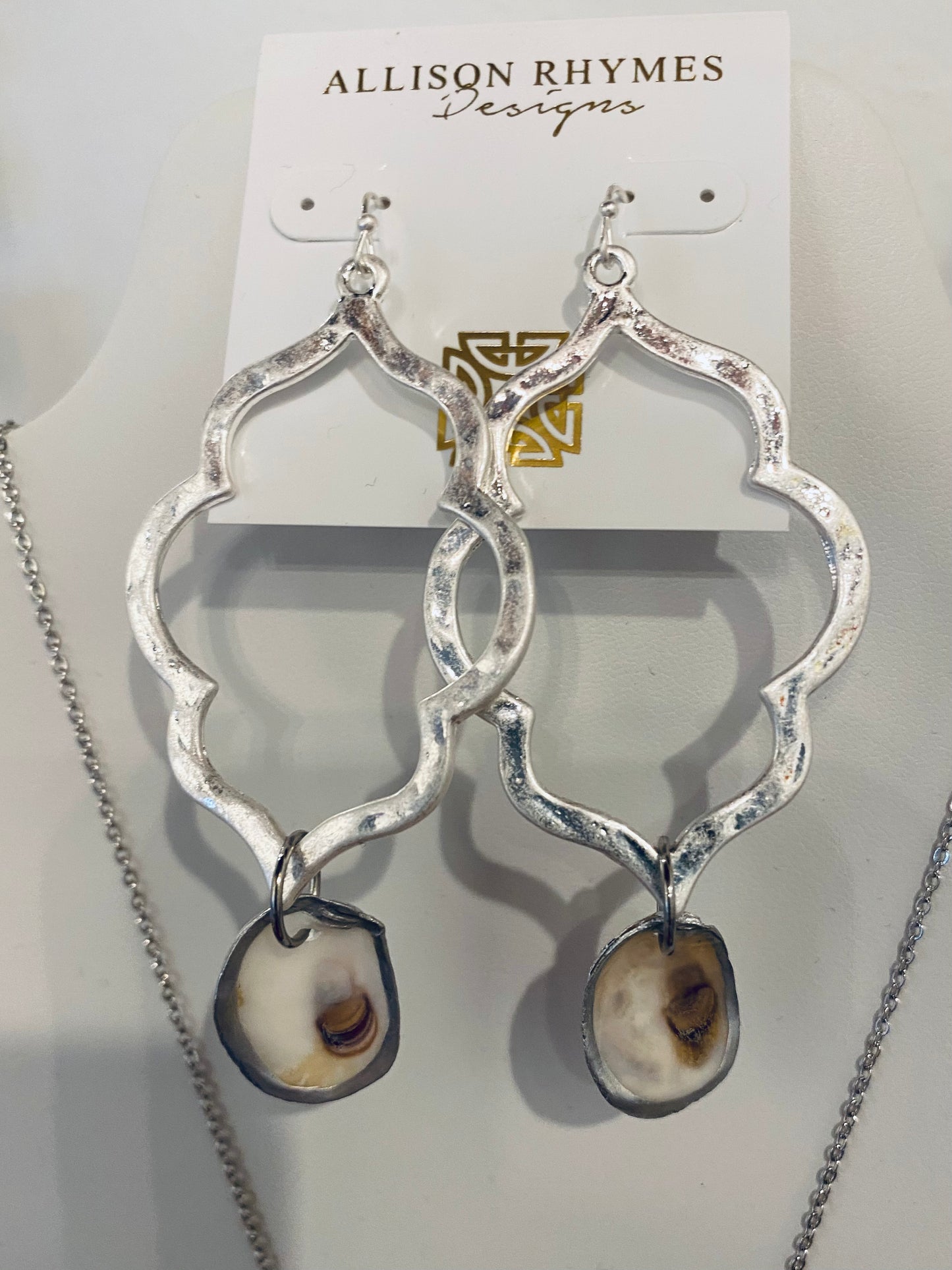 Hammered Pointed Quatrefoil Oyster Earrings
