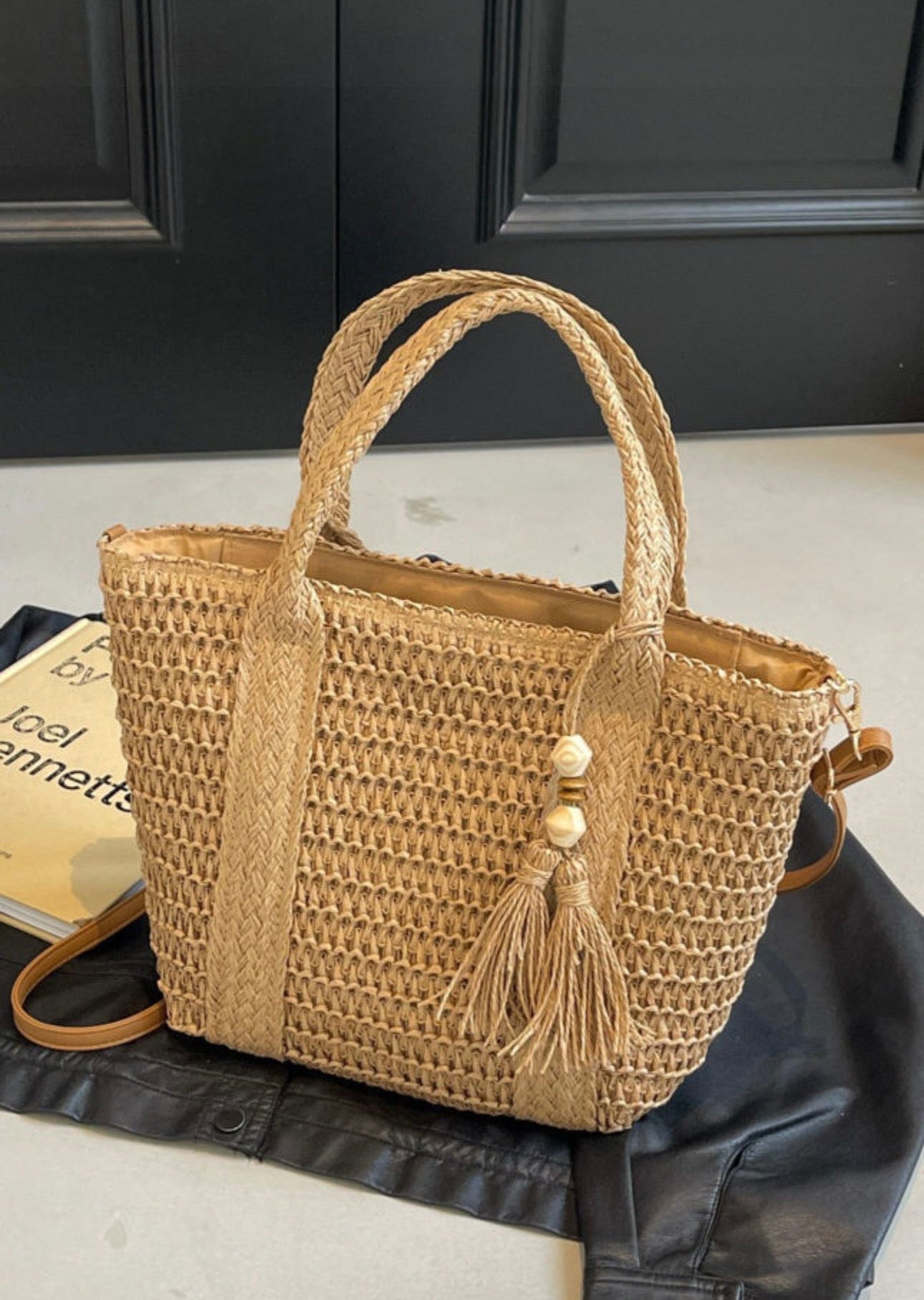 Gilded Oyster Woven Rattan Purse