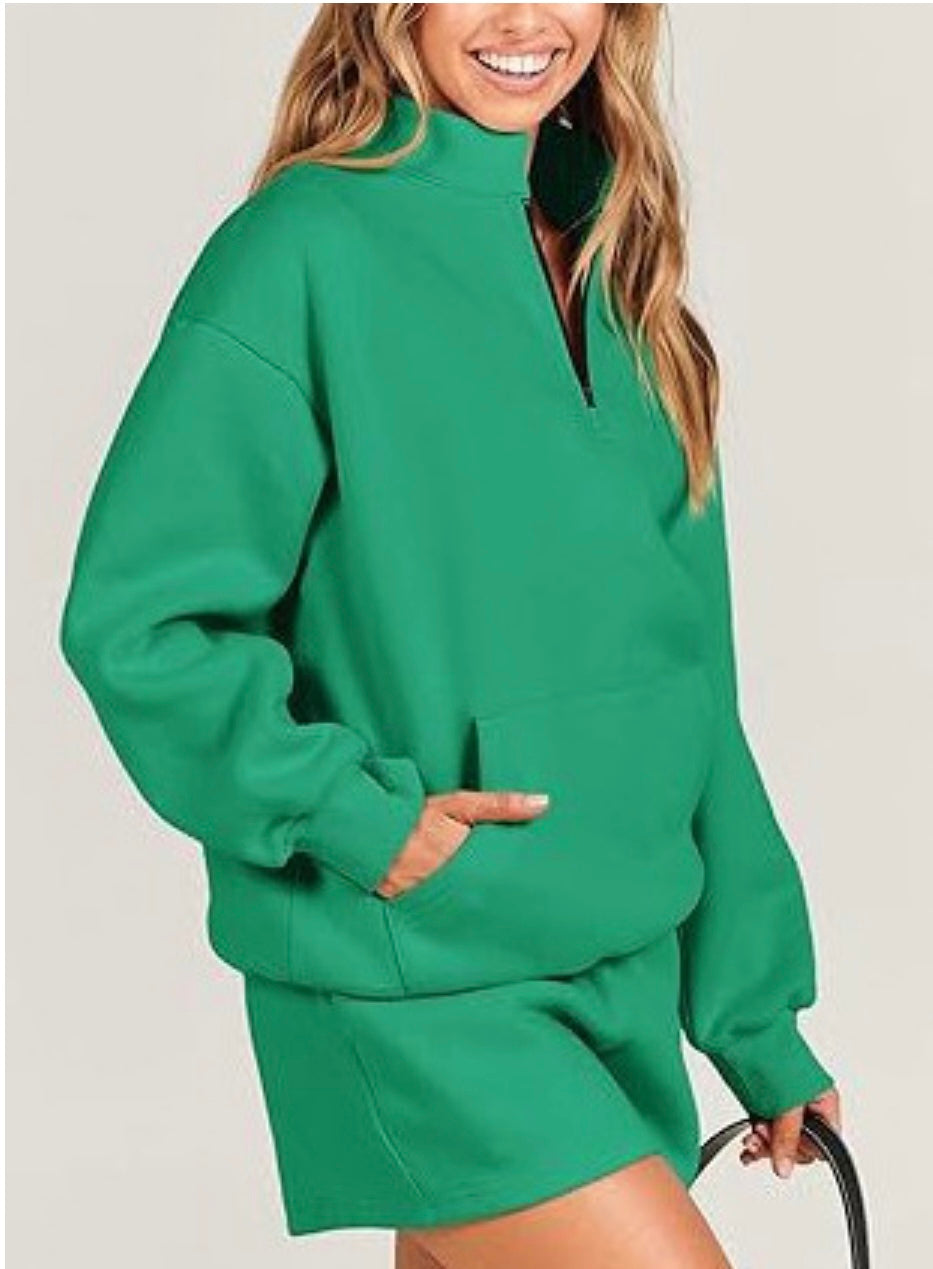 Green Pullover with Pockets Two piece Set