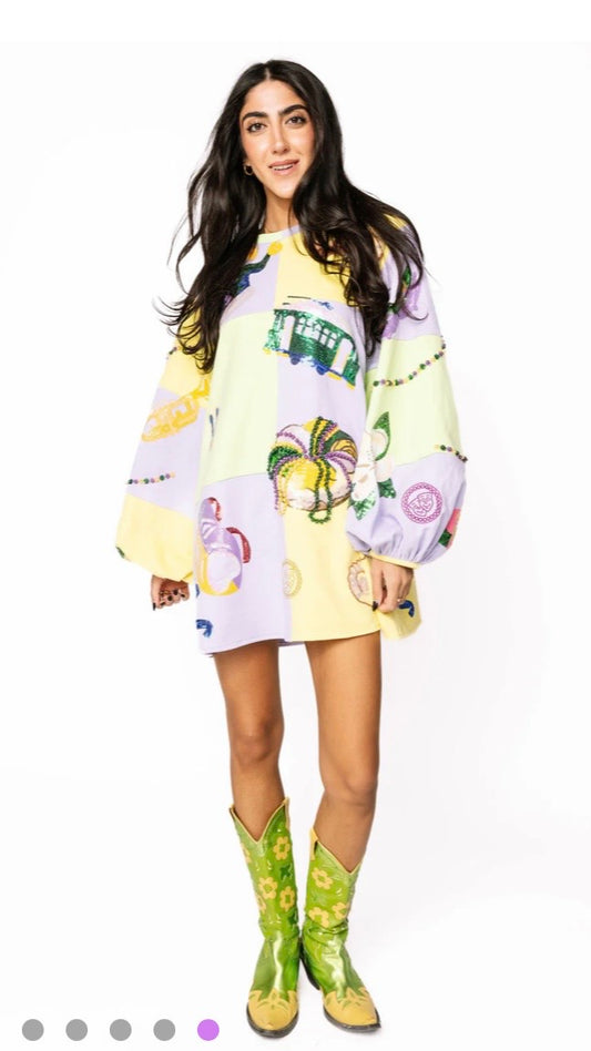 Queen of Sparkles Checkered Mardi Gras Icon Balloon Sleeve Dress
