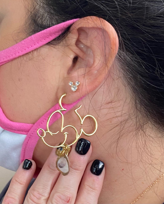 Lauren Mickey Oyster earrings